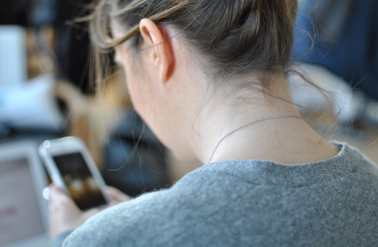 Text Neck : douleurs cervicales de l'ère numérique