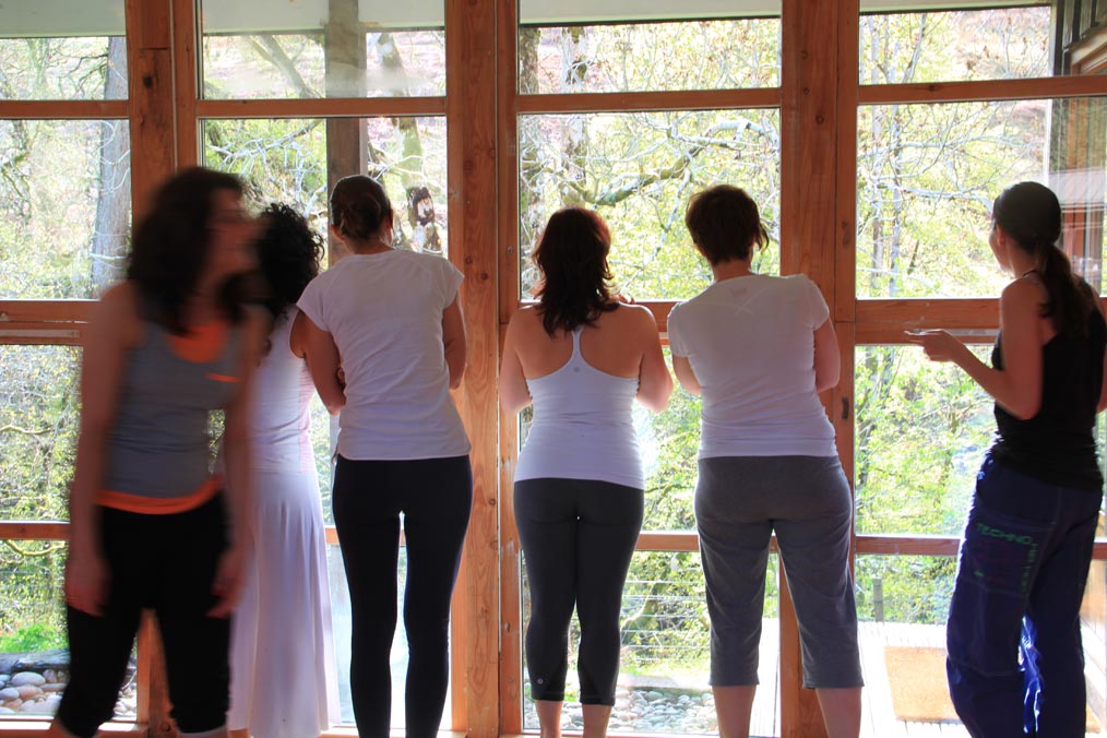 Lina Franco dispense des formations au Yoga